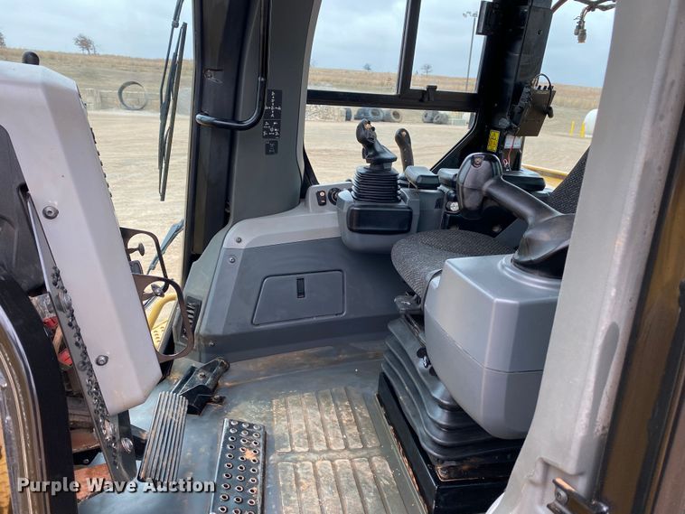 image for item DL7067 2014 Caterpillar D7E  dozer