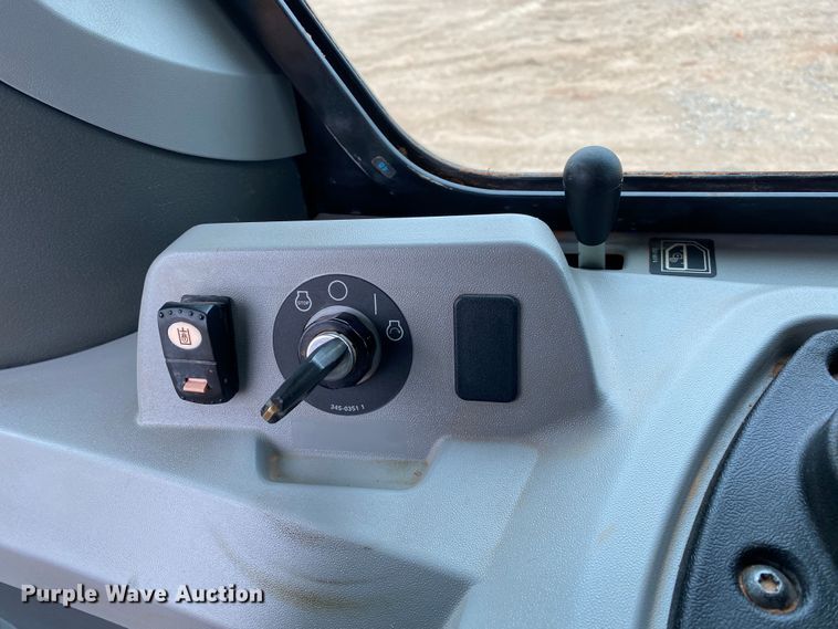 image for item DL7067 2014 Caterpillar D7E  dozer