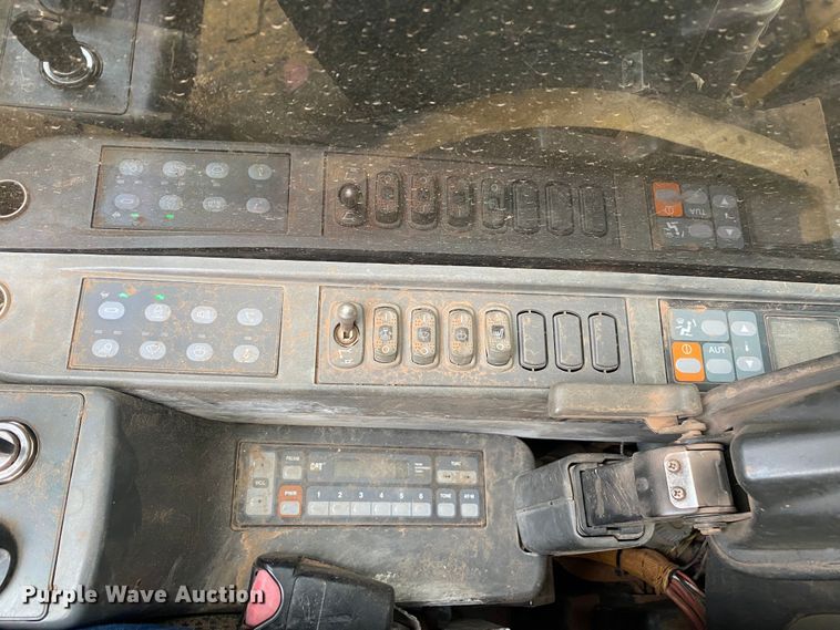 image for item DL7069 2009 Caterpillar 324D L  excavator