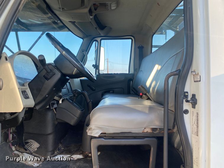 image for item DL7074 2009 International 4300  forestry bucket truck