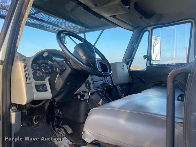 image for item DL7074 2009 International 4300  forestry bucket truck