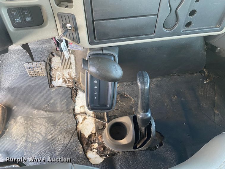 image for item DL7074 2009 International 4300  forestry bucket truck