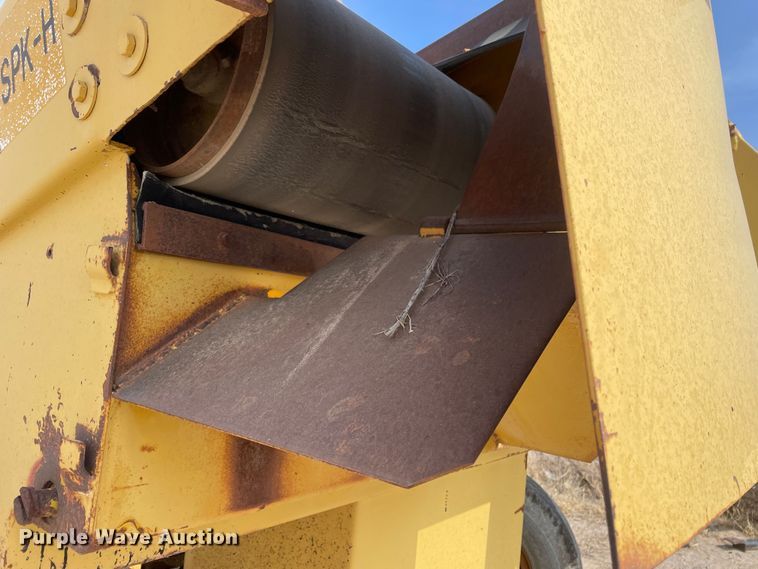 image for item DN4567 Koehring SPK-H  chip spreader