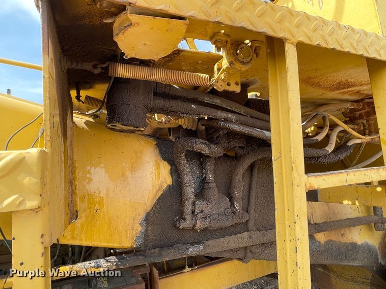 image for item DN4567 Koehring SPK-H  chip spreader