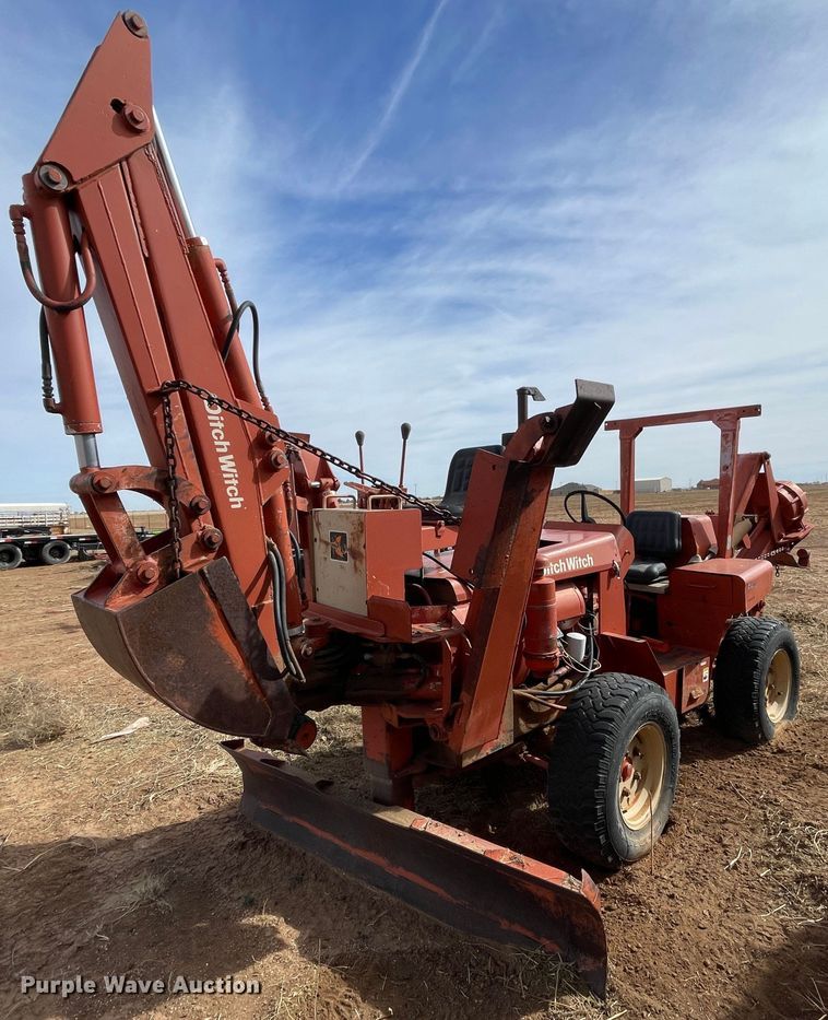 image for item DN4574 1978 Ditch Witch R40  trencher
