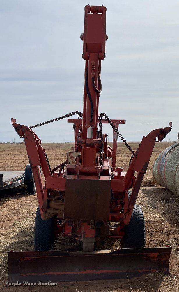 image for item DN4574 1978 Ditch Witch R40  trencher