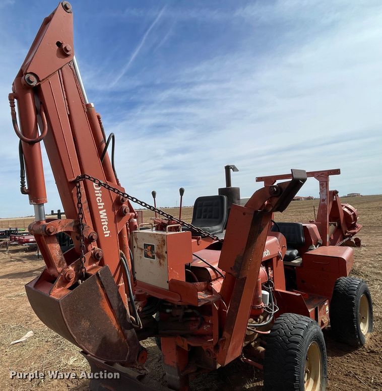 image for item DN4574 1978 Ditch Witch R40  trencher