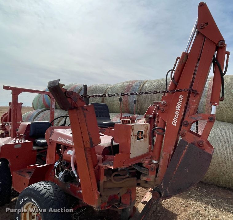 image for item DN4574 1978 Ditch Witch R40  trencher