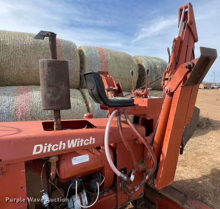 image for item DN4574 1978 Ditch Witch R40  trencher