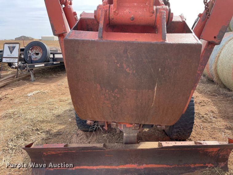 image for item DN4574 1978 Ditch Witch R40  trencher