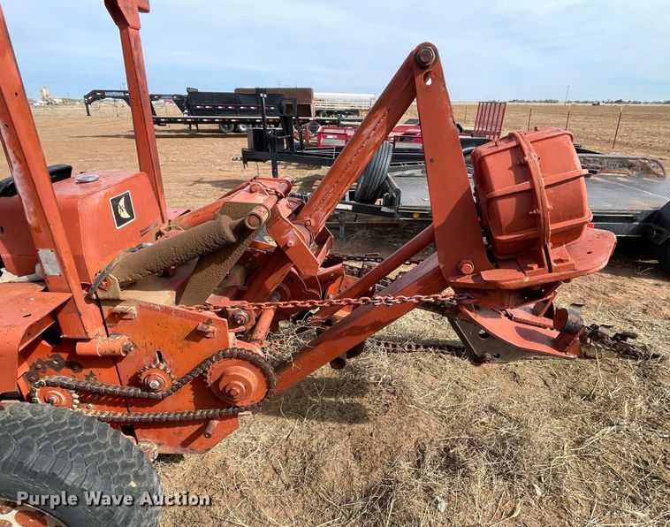 image for item DN4574 1978 Ditch Witch R40  trencher
