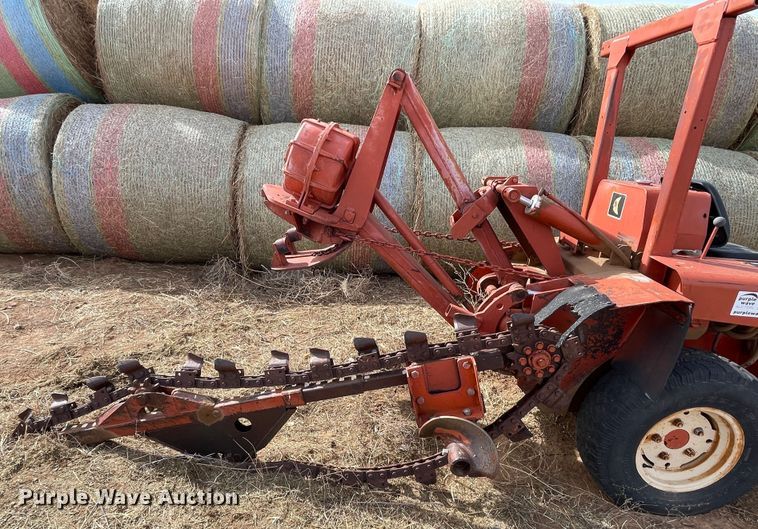 image for item DN4574 1978 Ditch Witch R40  trencher