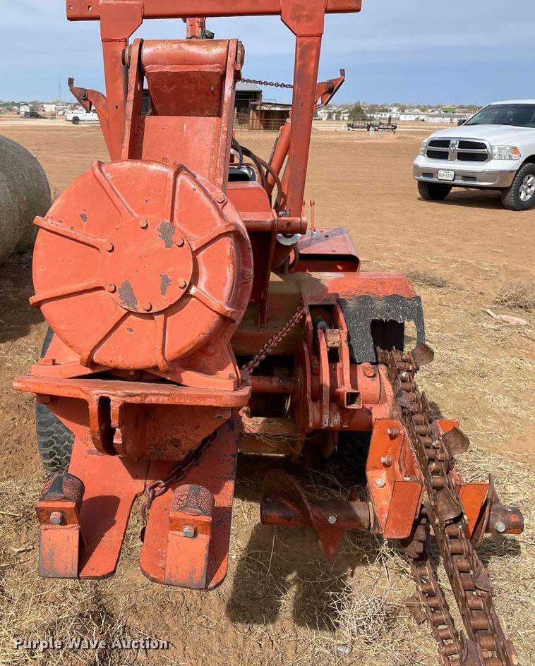 image for item DN4574 1978 Ditch Witch R40  trencher