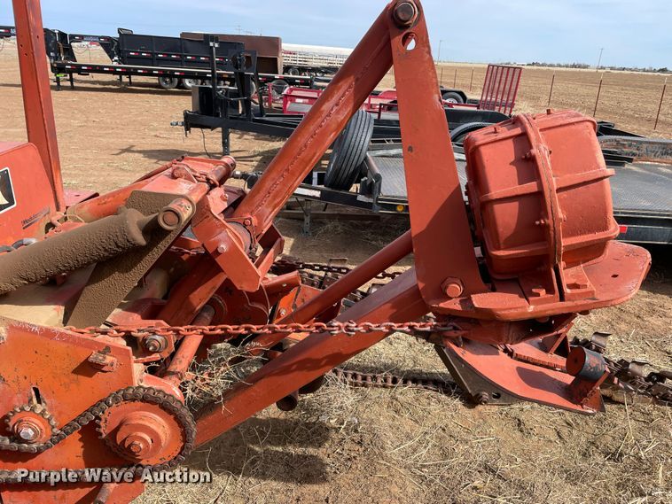 image for item DN4574 1978 Ditch Witch R40  trencher