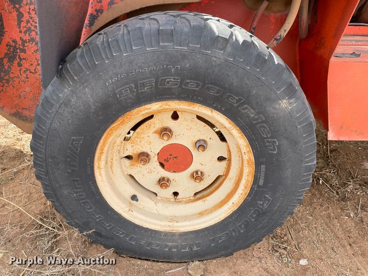 image for item DN4574 1978 Ditch Witch R40  trencher