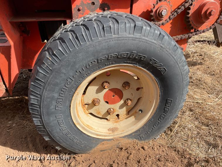 image for item DN4574 1978 Ditch Witch R40  trencher