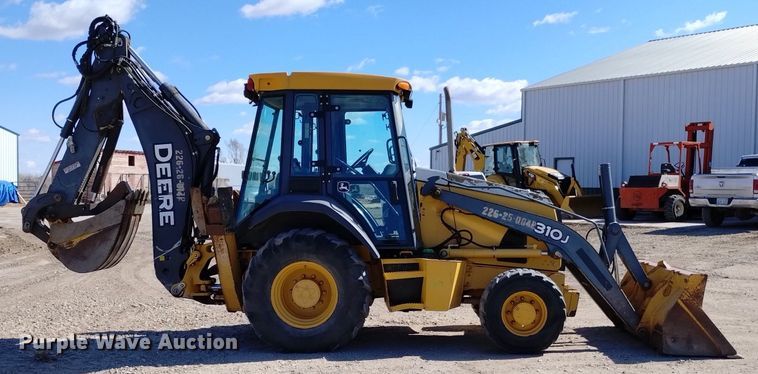 image for item DN6329 2010 John Deere 310J  backhoe