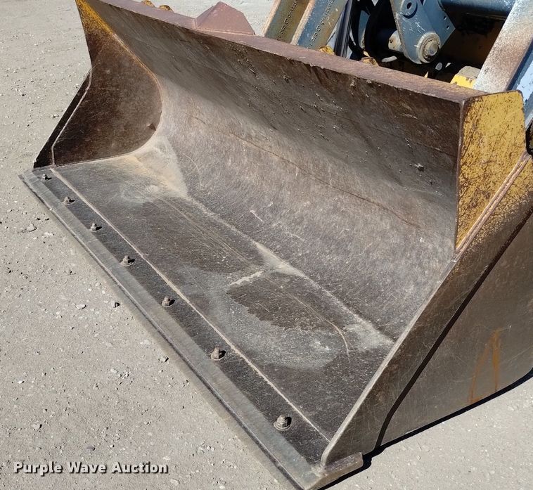 image for item DN6329 2010 John Deere 310J  backhoe