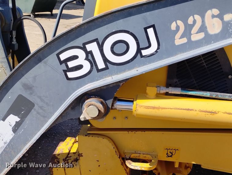 image for item DN6329 2010 John Deere 310J  backhoe
