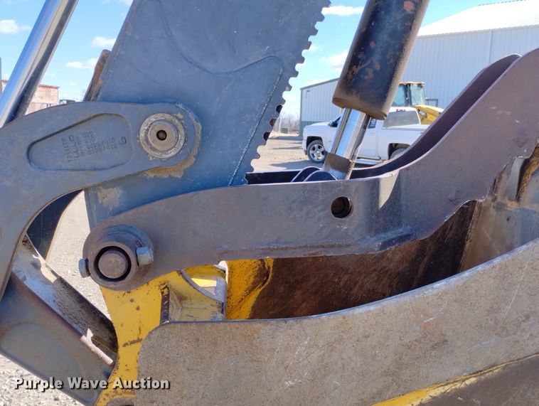 image for item DN6329 2010 John Deere 310J  backhoe