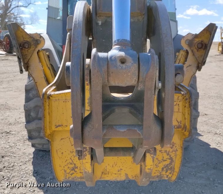 image for item DN6329 2010 John Deere 310J  backhoe