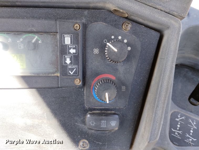 image for item DN6329 2010 John Deere 310J  backhoe