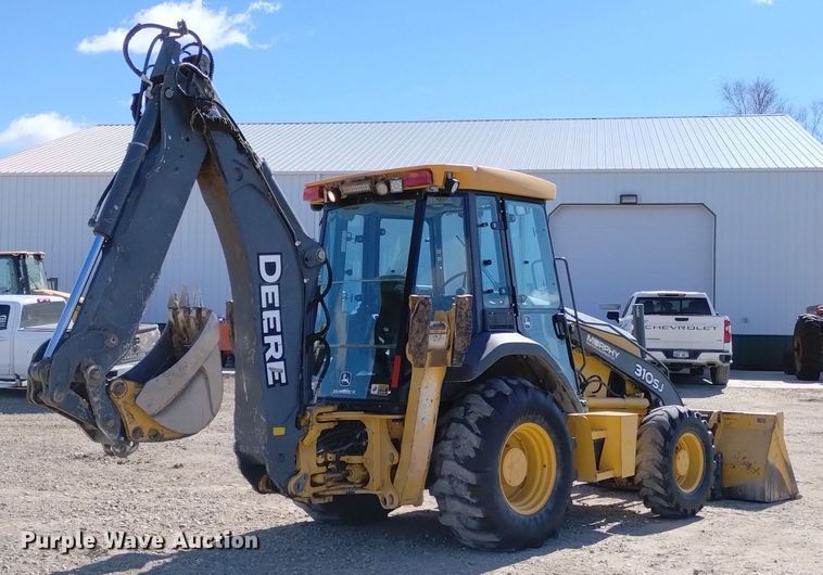 image for item DN6330 2010 John Deere 310SJ  backhoe