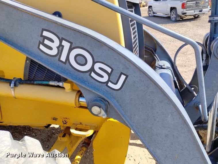 image for item DN6330 2010 John Deere 310SJ  backhoe