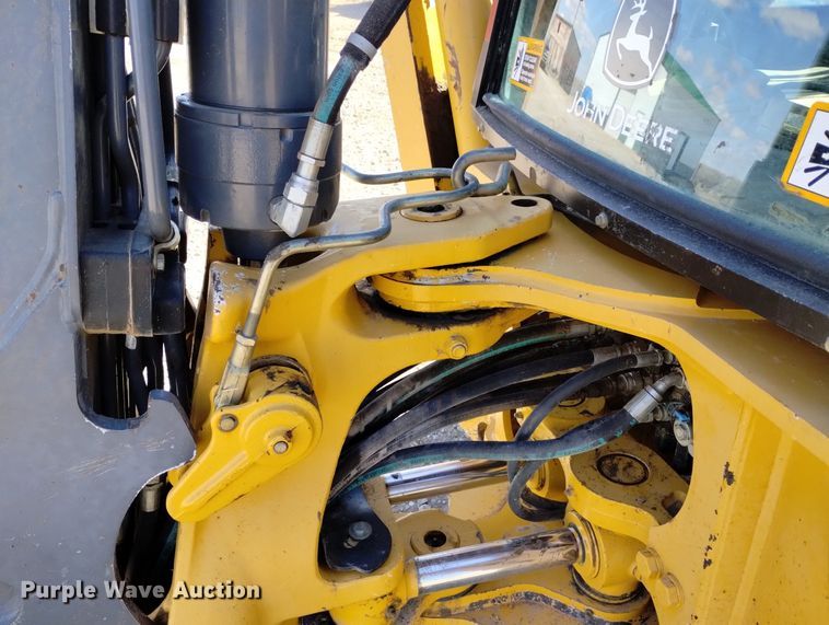 image for item DN6330 2010 John Deere 310SJ  backhoe