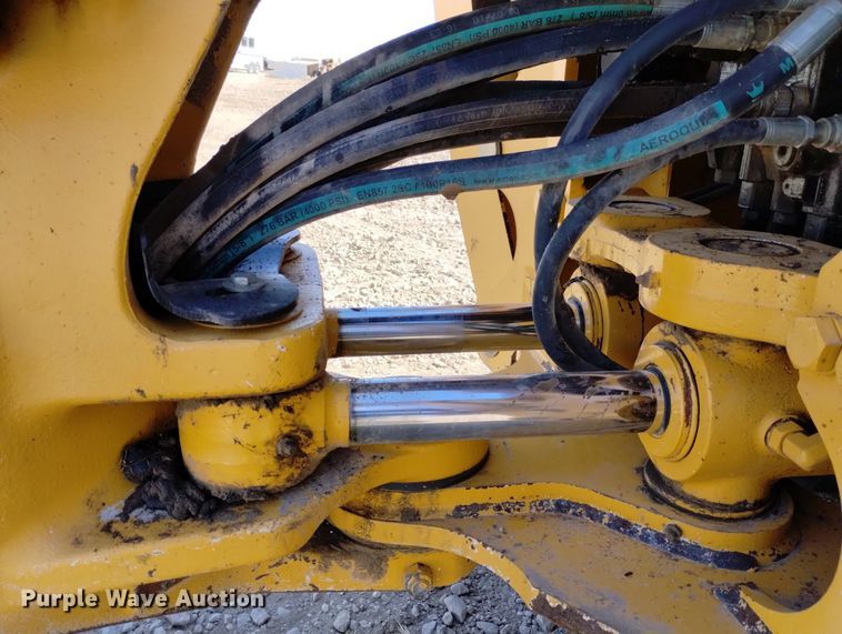 image for item DN6330 2010 John Deere 310SJ  backhoe