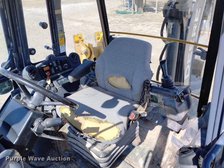 image for item DN6330 2010 John Deere 310SJ  backhoe