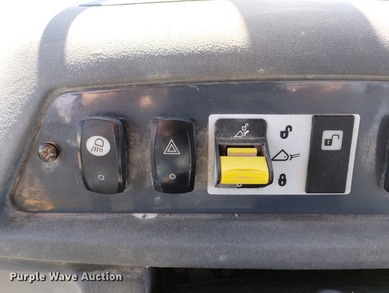 image for item DN6330 2010 John Deere 310SJ  backhoe