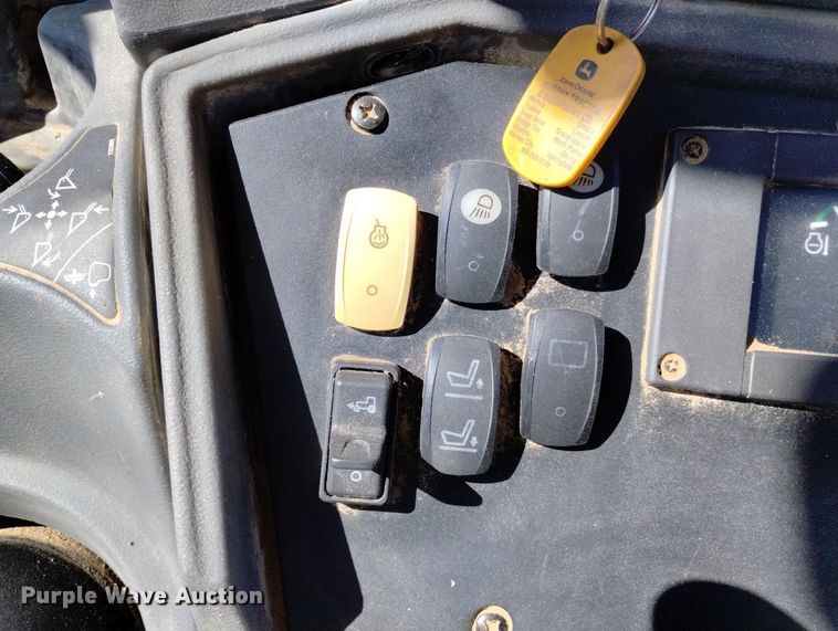 image for item DN6330 2010 John Deere 310SJ  backhoe