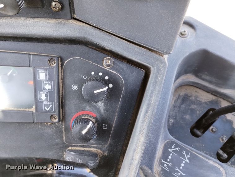 image for item DN6330 2010 John Deere 310SJ  backhoe