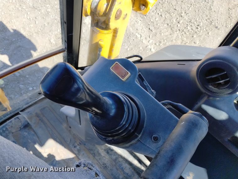 image for item DN6330 2010 John Deere 310SJ  backhoe