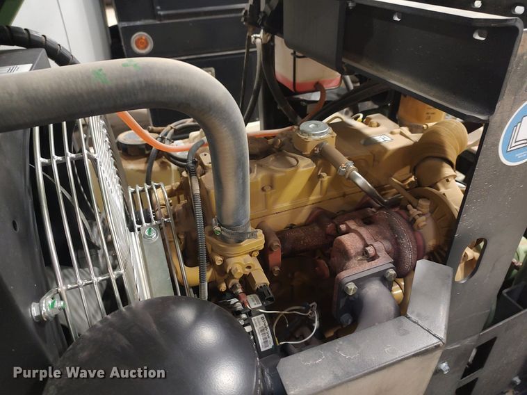 image for item DO3819 Sullair 185DPQ  air compressor