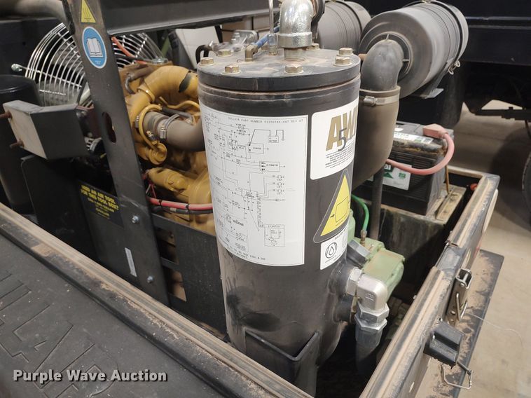image for item DO3819 Sullair 185DPQ  air compressor