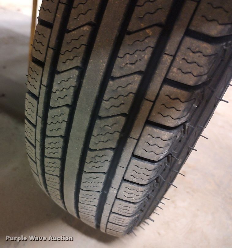 image for item DO3819 Sullair 185DPQ  air compressor