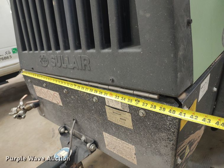 image for item DO3819 Sullair 185DPQ  air compressor