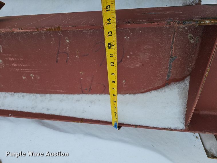 image for item DO4226 Approximately 107 pieces of red iron building materials