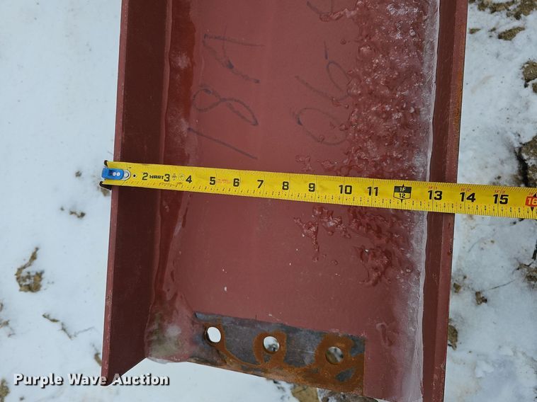 image for item DO4226 Approximately 107 pieces of red iron building materials