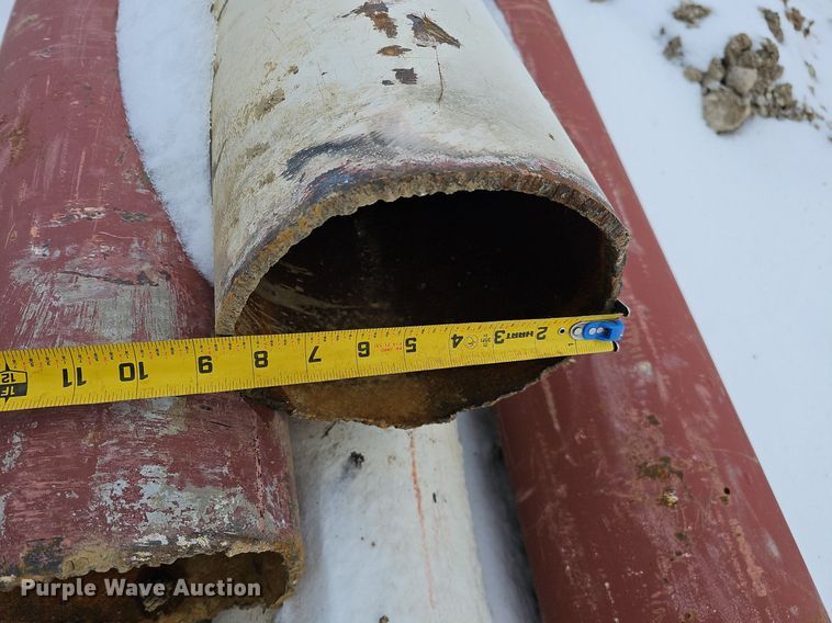 image for item DO4226 Approximately 107 pieces of red iron building materials