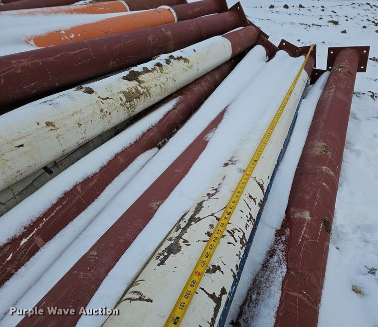 image for item DO4226 Approximately 107 pieces of red iron building materials