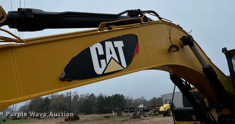 image for item DQ1983 2011 Caterpillar 336EL  excavator