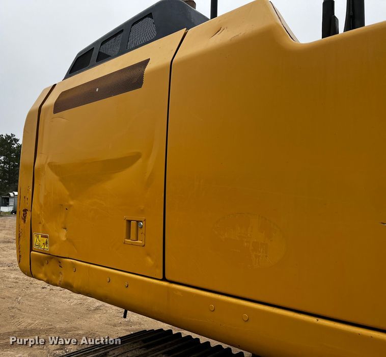 image for item DQ1983 2011 Caterpillar 336EL  excavator