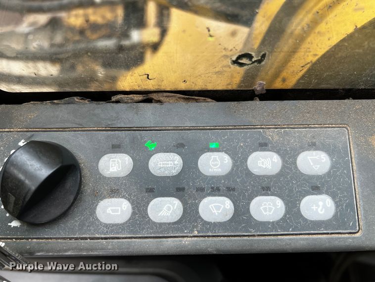 image for item DQ1983 2011 Caterpillar 336EL  excavator