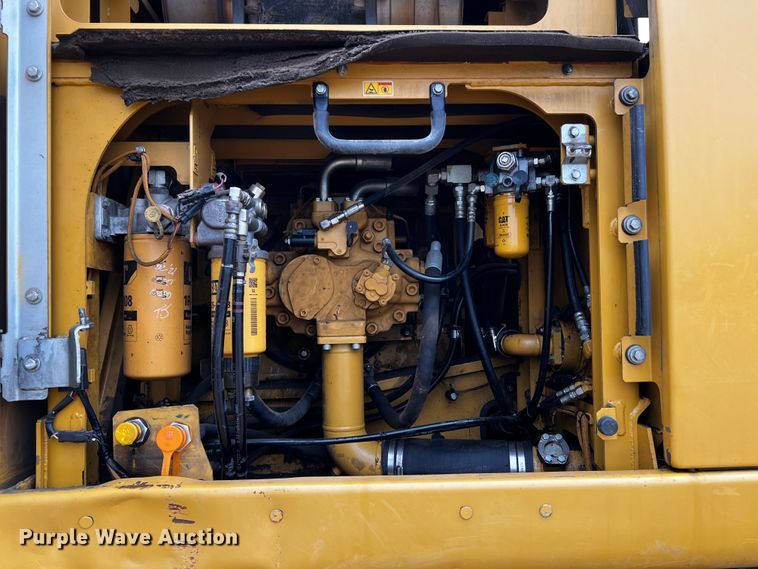 image for item DQ1983 2011 Caterpillar 336EL  excavator