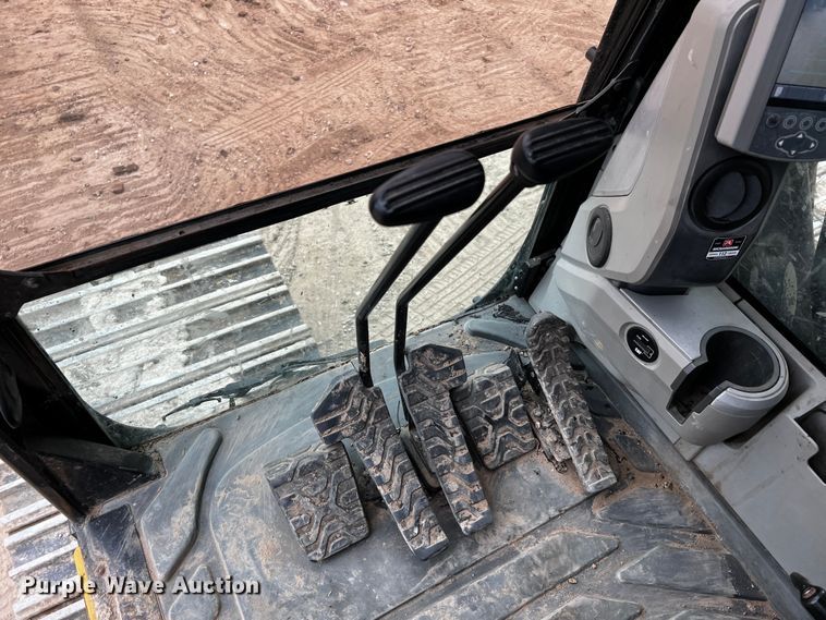 image for item DQ1984 2016 Caterpillar 336FL  excavator