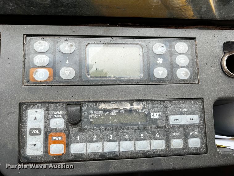 image for item DQ1984 2016 Caterpillar 336FL  excavator