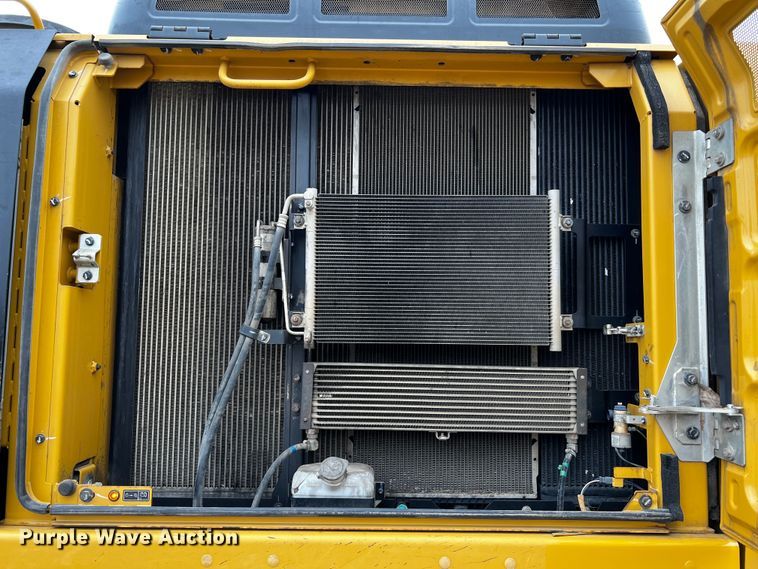 image for item DQ1984 2016 Caterpillar 336FL  excavator